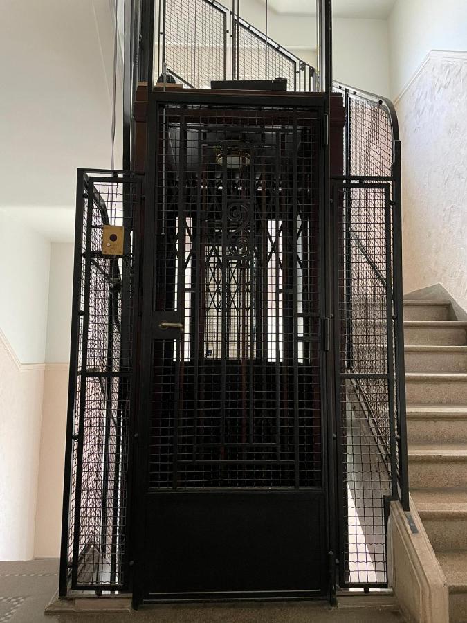 Uniek Appartement Op De Zeedijk Met Parking Οστένδη Εξωτερικό φωτογραφία